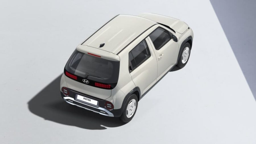 Renting Hyundai Inster42 KWh Maxx Unbleached Ivory Sin Entrada