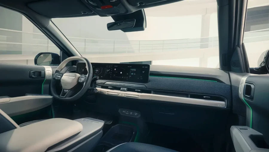 Renting Kia EV3Earth (Standard Range) Clear White, Snow White Pearl Sin Entrada