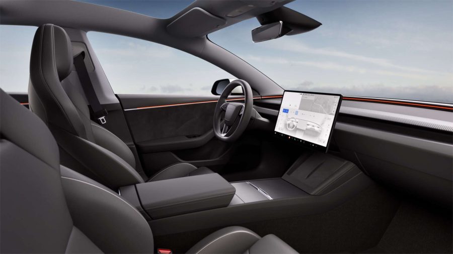 Renting Tesla Model 3Performance Blanco Perla Multicapas Sin Entrada