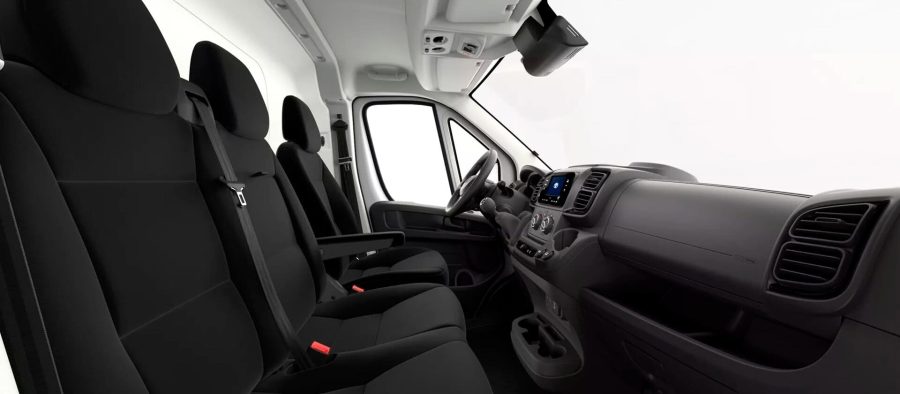 Renting Toyota ProaceMAX 2.2D 103kW (140CV) 6MT VAN L3 H2 GX Blanco Polar Sin Entrada