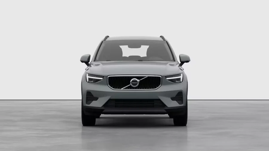 Renting Volvo XC402.0 B3 G Core Auto Vapour Grey Sin Entrada