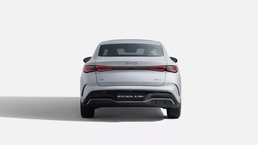 Renting BYD SEAL 6DM-i Boost Polar White Sin Entrada