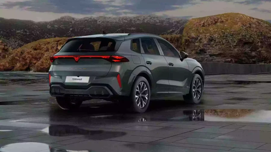 Renting Cupra Terramar1.5 TSI e-Hybrid 150kW DSG Azul Fiord Sin Entrada