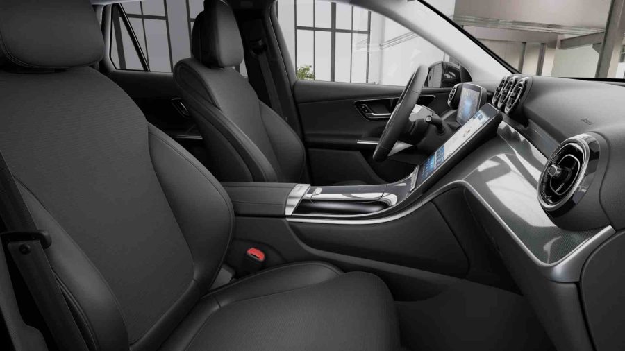 Renting Mercedes Benz GLC220d 4MATIC Plata High-Tech Sin Entrada