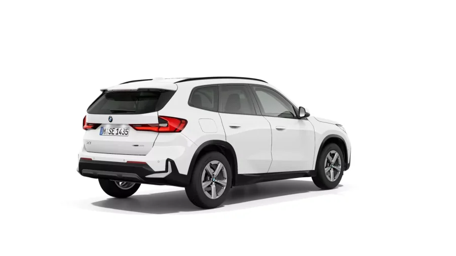 Renting BMW X1sDrive20i Alpinweis, Spacesilber Sin Entrada