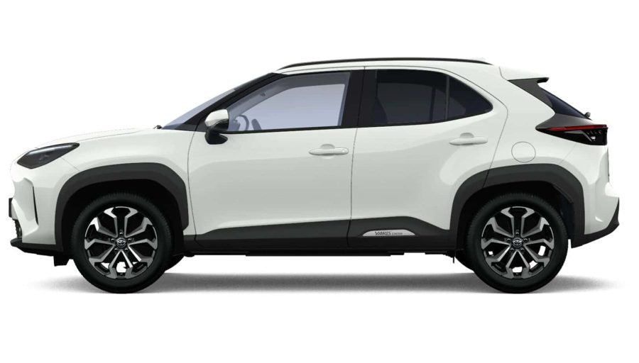 Renting Toyota Yaris CrossHybrid 130 e-CVT 5P Active Blanco Classic Sin Entrada