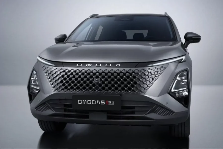 Renting Omoda 51.5 TGDI HEV Pure Gris, Blanco Sin Entrada