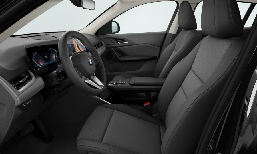 Renting BMW X2sDrive18d Black Sin Entrada