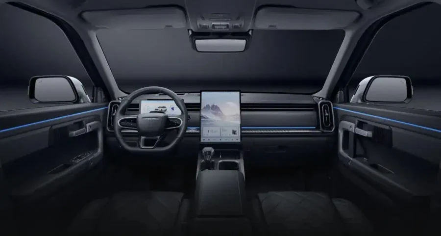 Renting Jaecoo 71.5 TGDI PHEV Business Blanco Aura, Gris Artemis Sin Entrada