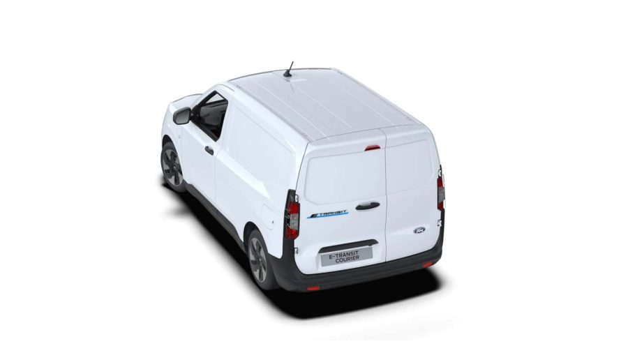 Renting Ford TRANSIT COURIERVan BEV 54kWh 100kW Trend Auto Blanco Sin Entrada