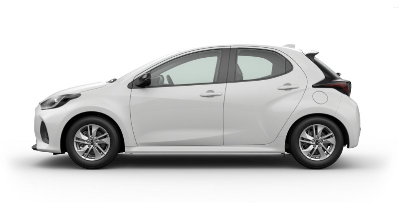 Renting Mazda 21.5 CVT Centre-Line Lunar White Sin Entrada