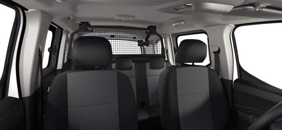 Renting Citroën BerlingoTalla M BlueHDi 100 S&S You Blanco Banquisen Sin Entrada