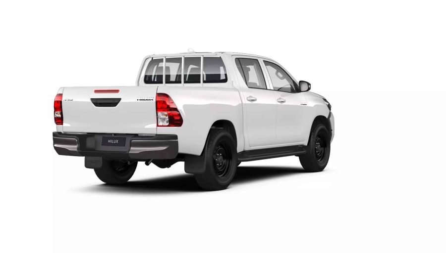 Renting Toyota Hilux2.4B 6AT Doble Cabina GX Blanco Classic Sin Entrada
