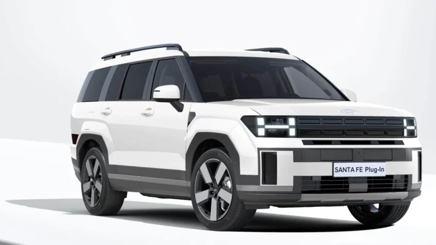 Renting Hyundai Santa Fe1.6 TGDi PHEV 4X4 AT Style Creamy White Sin Entrada