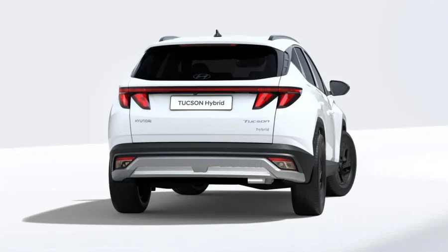 Renting Hyundai Tucson1.6D 48V DT Black Line Atlas White Sin Entrada