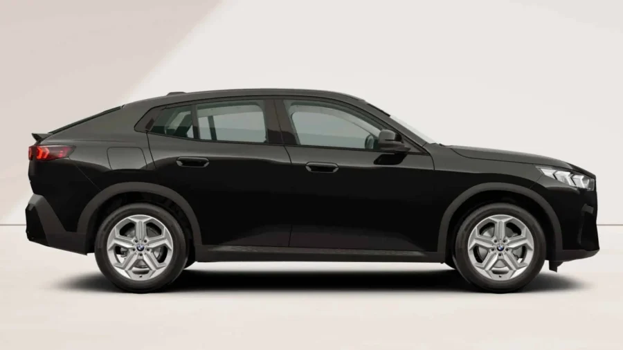 Renting BMW X2sDrive20d Black Solid Sin Entrada