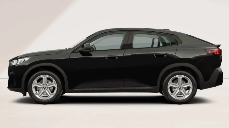 Renting BMW X2sDrive20d Black Solid Sin Entrada