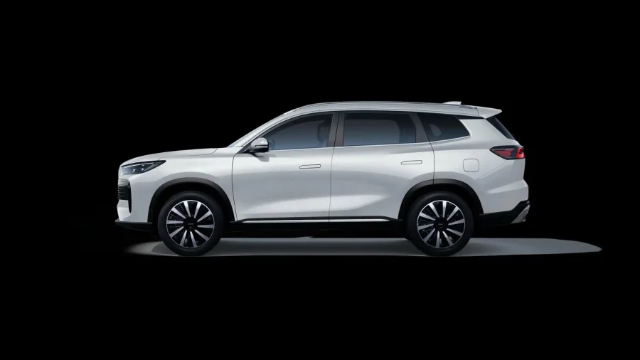 Renting Ebro S8001.5 TGDI PHEV Luxury E-CVT Blanco Khaki, Gris Bambu Sin Entrada