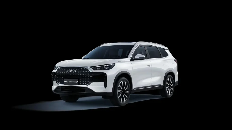 Renting Ebro S8001.5 TGDI PHEV Luxury E-CVT Blanco Khaki, Gris Bambu Sin Entrada