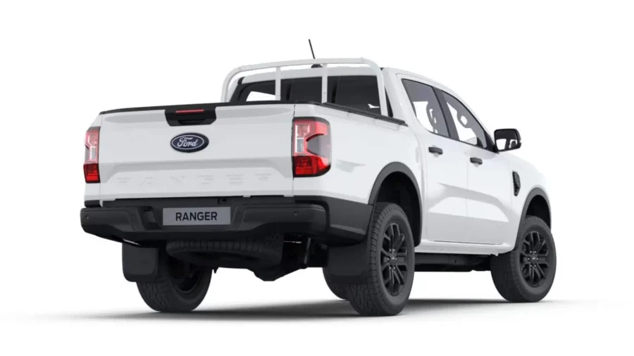 Renting Ford RangerXLT DOBLE CABINA 3.0 Ecoblue Auto. Blanco Sin Entrada