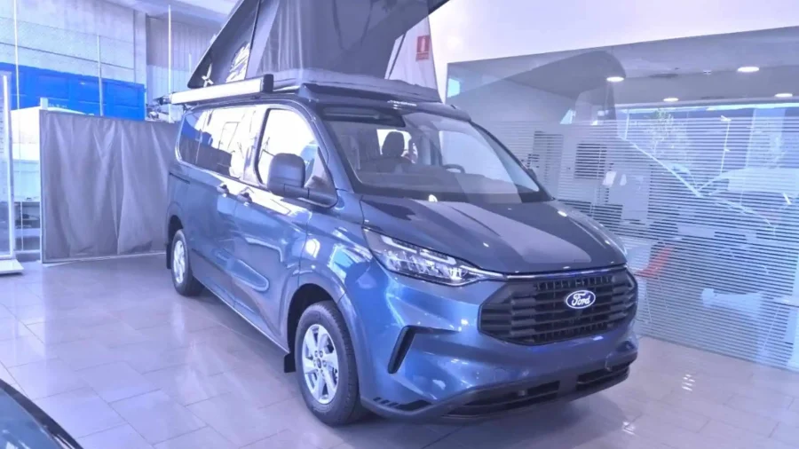 Renting Ford TransitCustom Kombi 2.0 EcoBlue 320 L1 Trend CAMPERIZADA Magnetic Sin Entrada