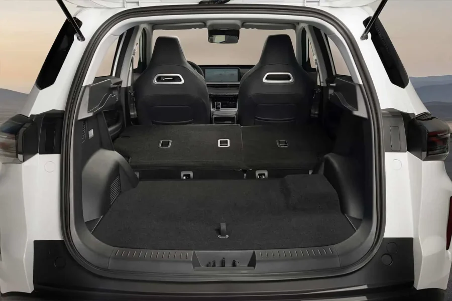 Renting Ebro S4001.5 DHE HEV Excellence CVT Blanco Khaki, Gris Phantom Sin Entrada