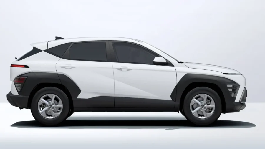 Renting Hyundai KonaHEV 1.6 GDi DT Maxx Atlas White, Ecotronic Gray Sin Entrada