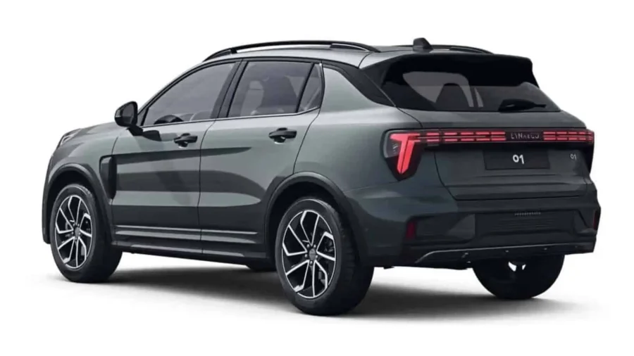 Renting Lynk & Co 011.5 PHEV Core Mineral Green, Crystal White, Sparking Black Sin Entrada