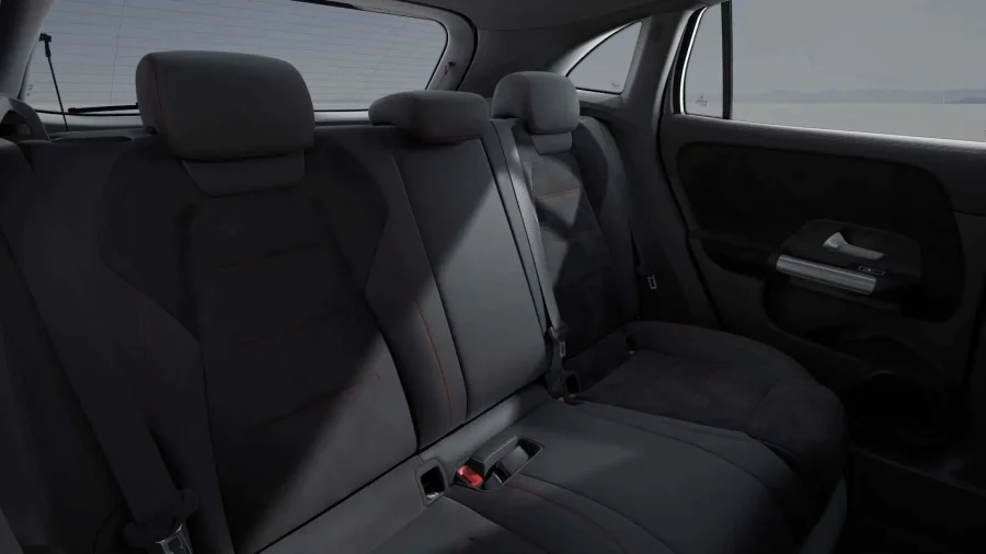 Renting Mercedes Benz GLA200 D AMG Line Blanco Polar Sin Entrada