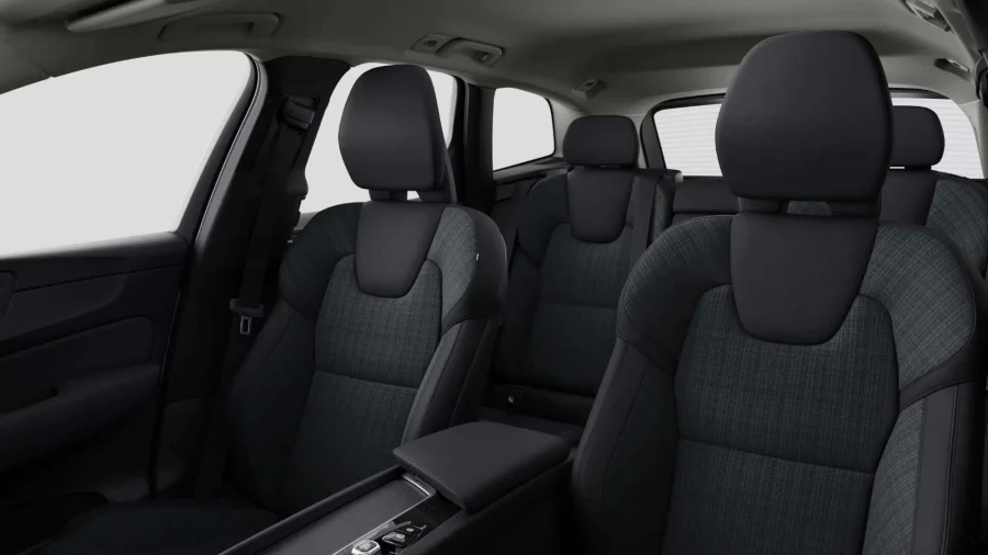 Renting Volvo XC602.0 B5 G MHEV AWD Auto Core Crystal White Sin Entrada