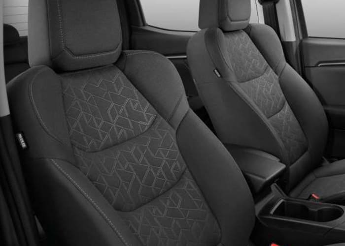 Renting Isuzu D-Max2.2 DDI Crew 4×4 Evolution Blanco Sin Entrada
