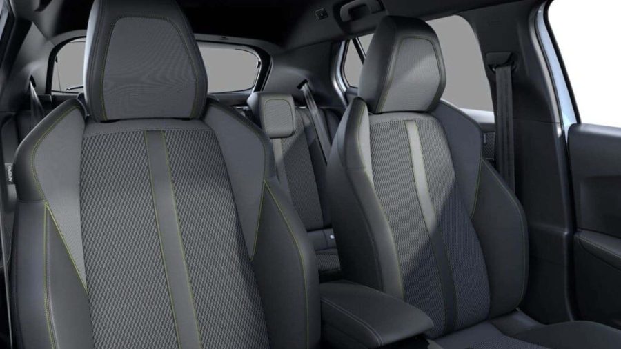 Renting Peugeot 2008GT Hybrid 145 eDCS6 Blanco Okenite Sin Entrada