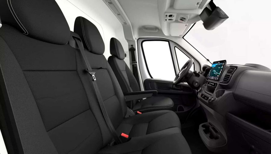 Renting Toyota ProaceMAX EV L3H2 110kWh VX N1 Blanco Polar Sin Entrada