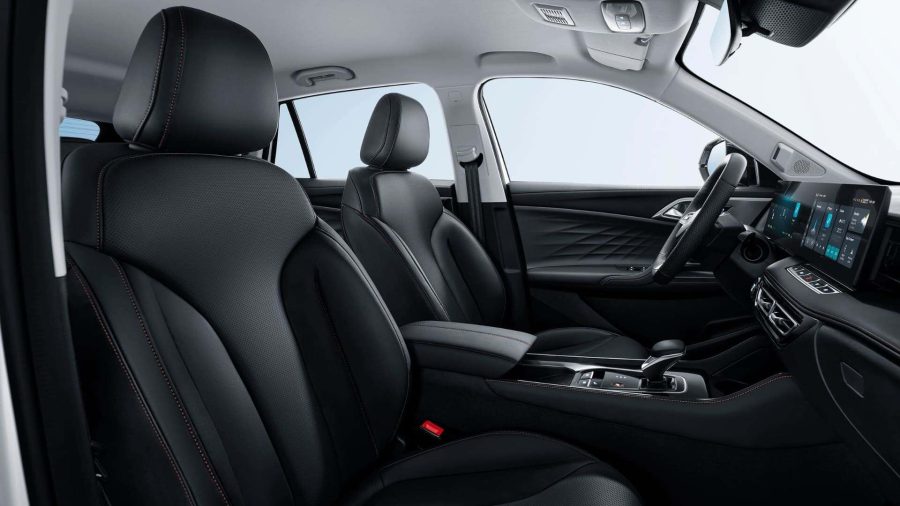 Renting MG HS1.5T PHEV Comfort Blanco, Negro Sin Entrada