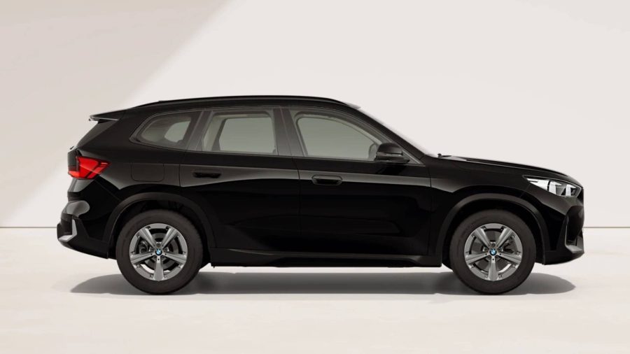 Renting BMW X1xDrive25e Negro Sin Entrada