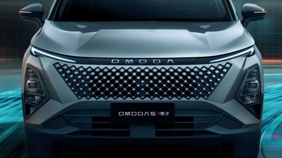 Renting Omoda 51.5 TGDI 165kW HEV Business Blanco techo negro, Plata techo negro, Negro Sin Entrada