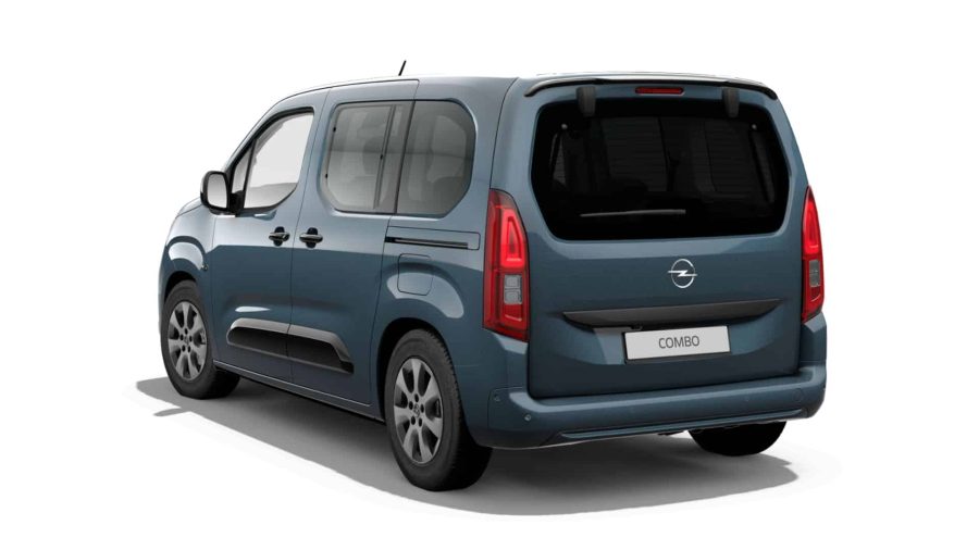 Renting Opel Combo1.5 TD S/S AT8 Ultimate Kiama Blue Sin Entrada