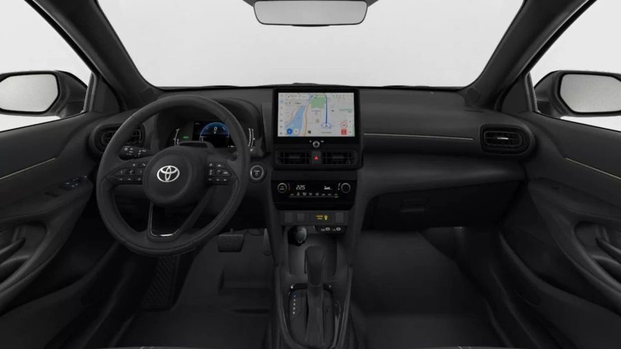 Renting Toyota Yaris CrossHybrid 130 e-CVT 5P Active Negro Azabache Sin Entrada